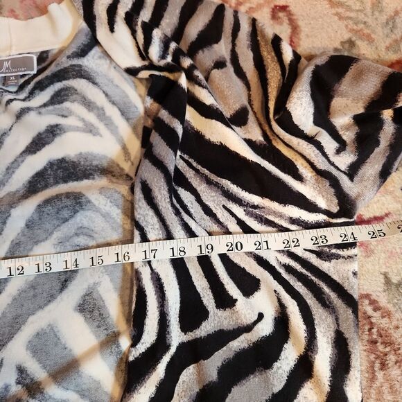 JM Collection Zebra Print Embellished Open-faced Cardigan - Picture 7 of 8